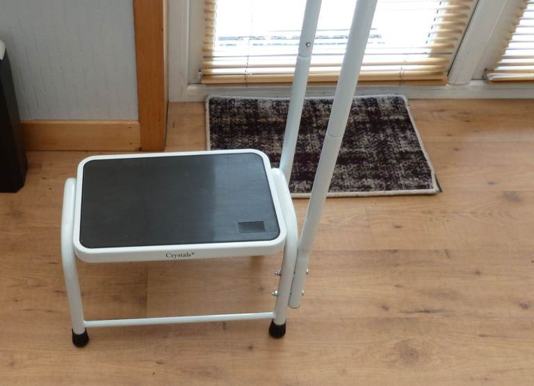 Step Stool ladder With 87 CM High Handle ( NO TEXTS PLEASE )