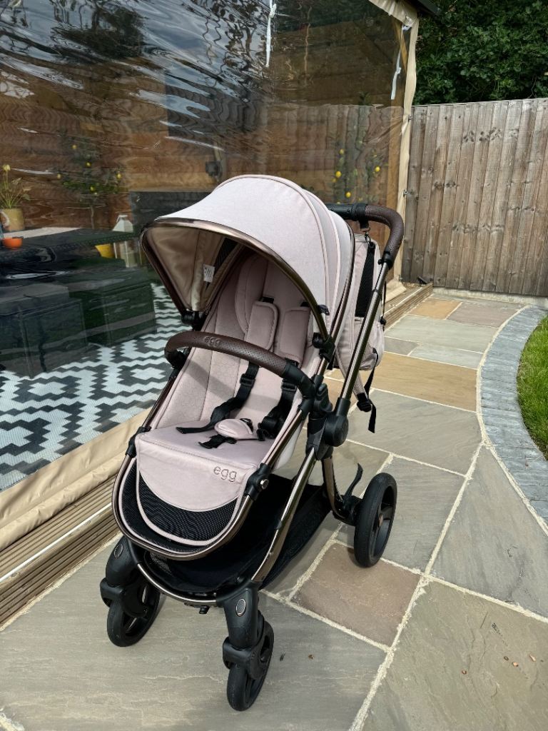 Egg Stroller Travel System with Car Seat & Carrycot - Beige