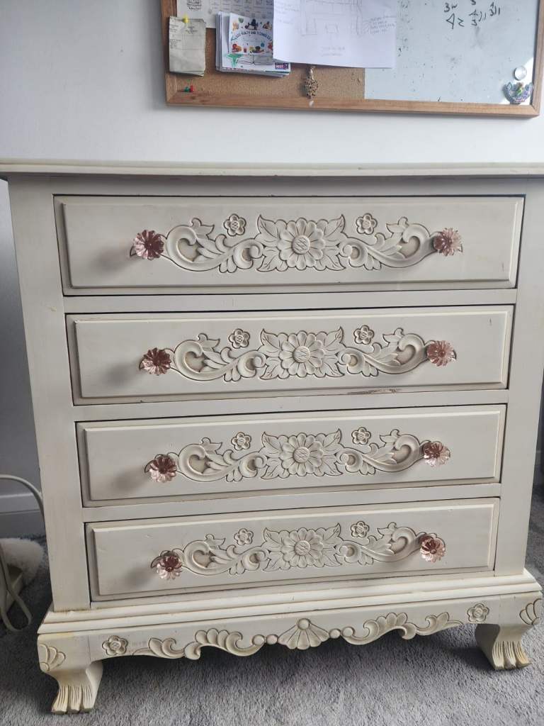 French antique look chest of drawers - Good condition