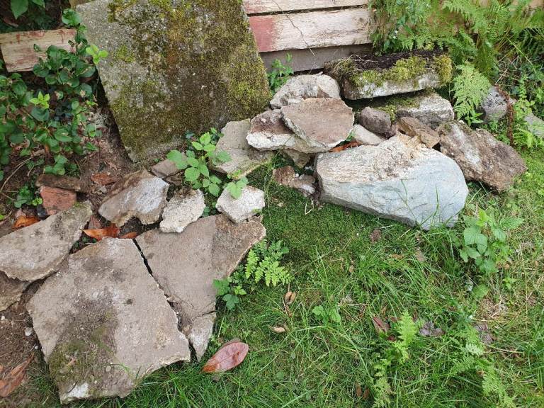 Rocks Stones Slabs Free to Collect