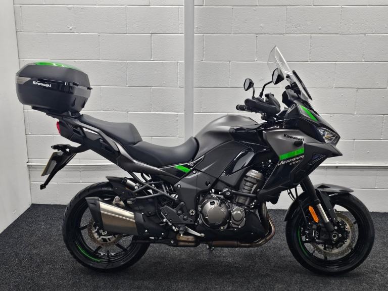 KAWASAKI VERSYS 1000 ** TOP BOX - FULL HISTORY - SEPT 2027 MOT ** 