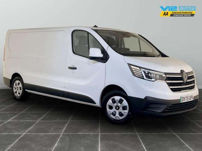2025 Renault Trafic E-Tech LL30 52kWh Advance Auto L2 H1 5dr Automatic Panel Van Electric Automatic