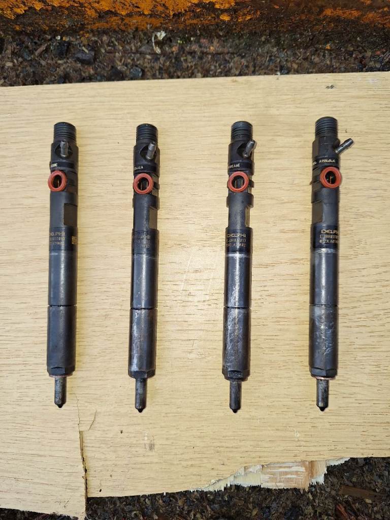 Hyundai Terracan 2.9 diesel 4 delphi fuel injectors