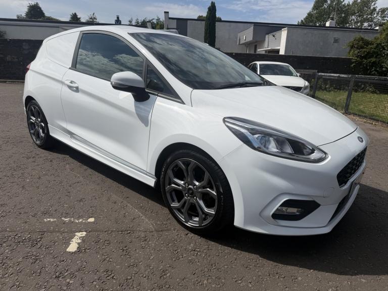 FORD FIESTA VAN 1.5 TDCi Sport 2020