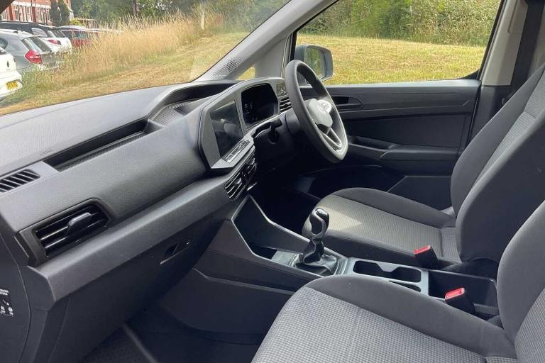 2024 Volkswagen Caddy Maxi 2.0 TDI 102PS Commerce Van (Business/Tech Pack) Van Diesel Manual