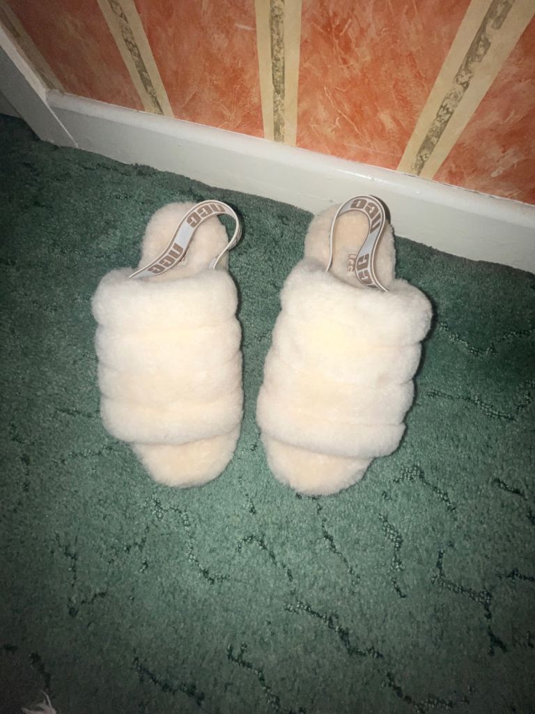 Ladies Slipper’s and Summer Outfit