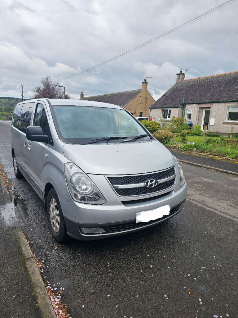 Hyundai, I800, MPV, 2009, Manual, 2497 (cc), 5 doors