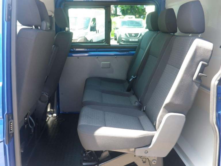 VOLKSWAGEN TRANSPORTER T32 2.0 TDI 150 Highline LWB KOMBI 2024