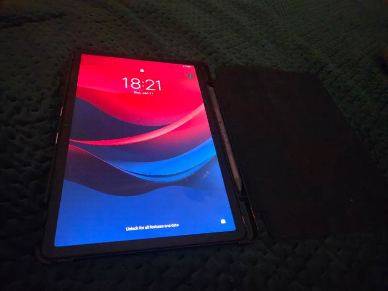 LENOVO Tab M11 11" Tablet with Pen - 