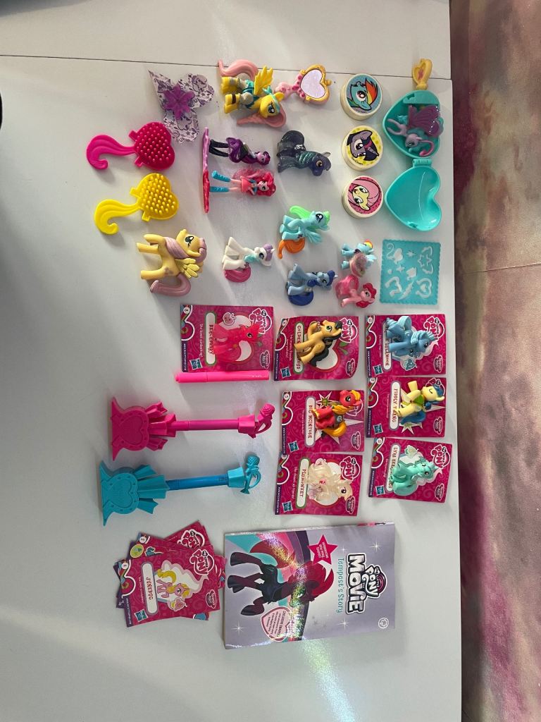 Various my little pony items 