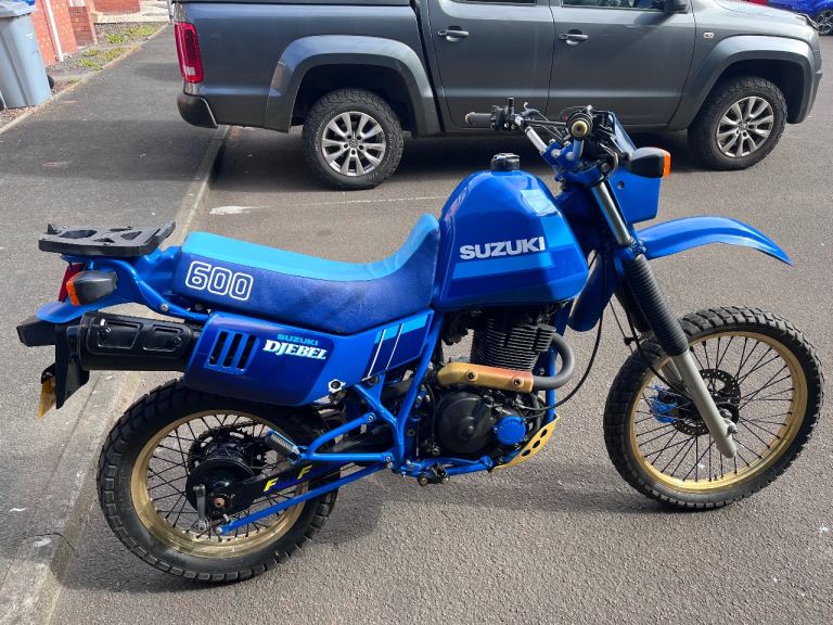 Suzuki, DR, 1988, 600 (cc)