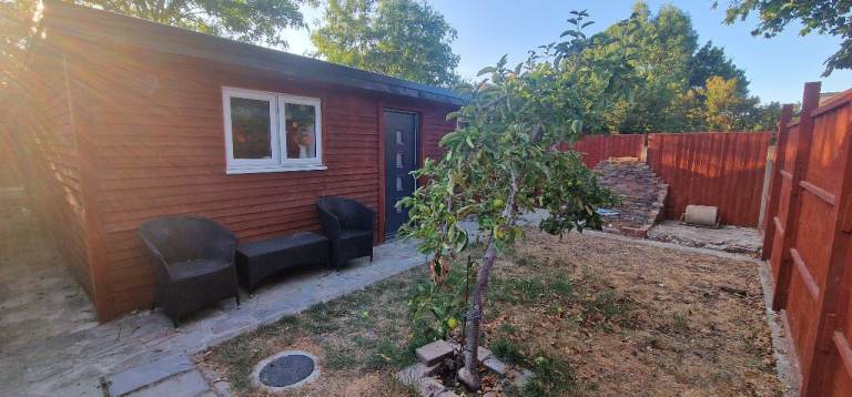 1-Bedroom Self-Contained Annexe