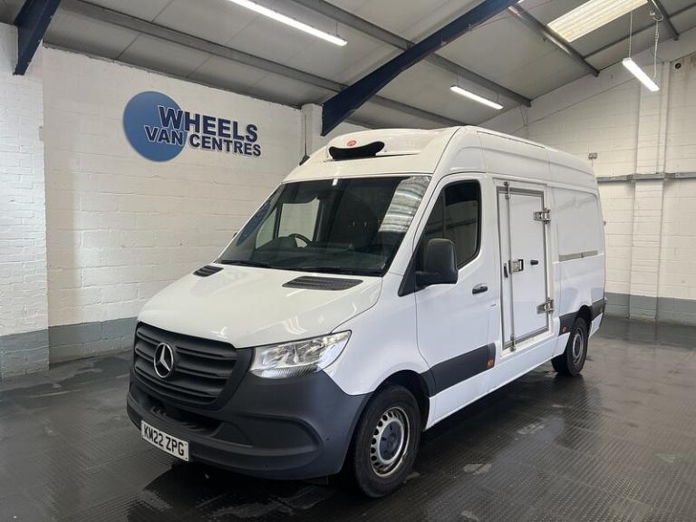 2022 Mercedes-Benz Sprinter 3.5t H2 Progressive Van PANEL VAN DIESEL Manual