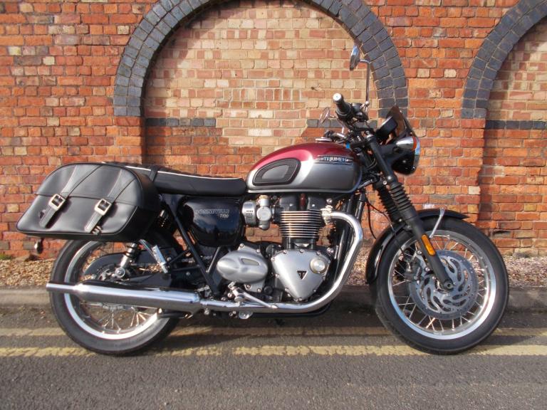 2022 TRIUMPH BONNEVILLE T120