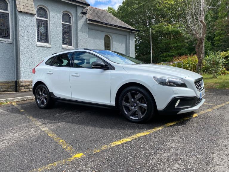 2016 Volvo V40 D2 [120] Cross Country Lux Nav 5dr Geartronic HATCHBACK Diesel Automatic