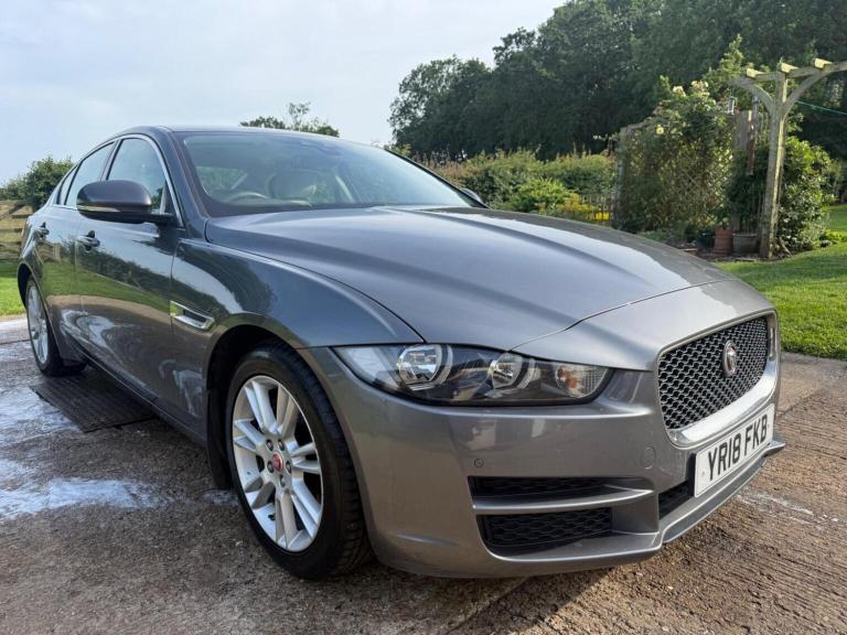 JAGUAR XE 2.0d Prestige Auto Euro 6 (s/s) 4dr 2018
