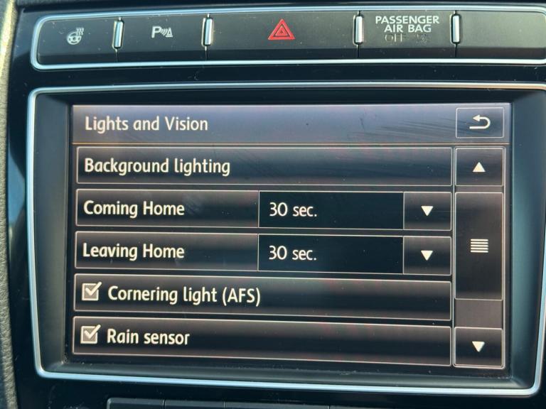 2015 Volkswagen Touareg 3.0 V6 TDI BlueMotion Tech 262 R-Line 5dr Tip Auto ESTATE DIESEL Automatic