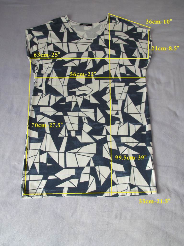 Summer/ beach women's dress by Q'neel, size 12-14 with geometric pattern