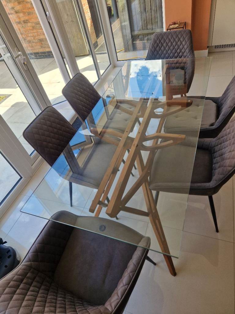 6 Seater Glass Dining Table with Wooden Legs