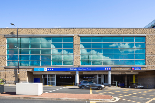 Secure Parking Spot - Victoria Train Station - 24 Hrs Access 