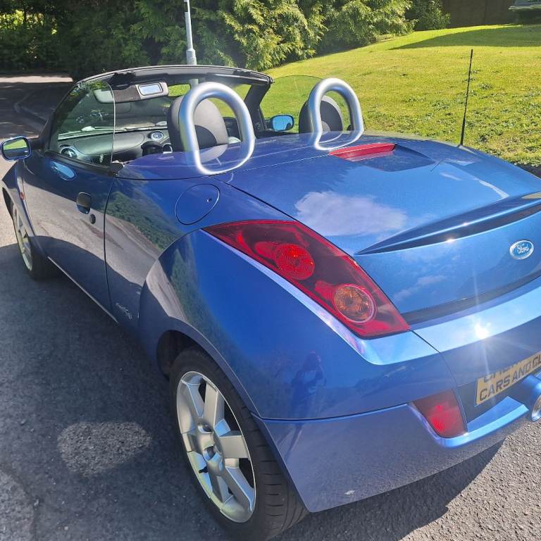 2003 Ford Streetka Luxury Convertible. 1 Lady Owner. FSH. 68800 miles. Superb Throuhout. Classic Car