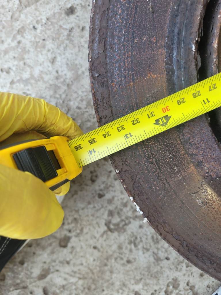 BMW e70 x5 larger rear brakes