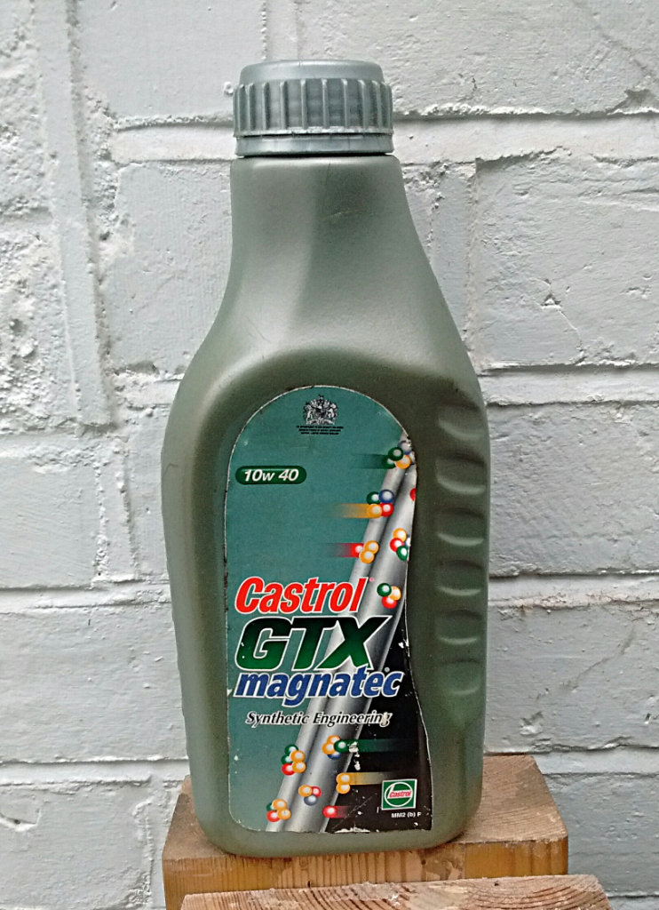 VINTAGE CASTROL GTX MAGNATEC 10W 40 ENGINE OIL 1LITRE.