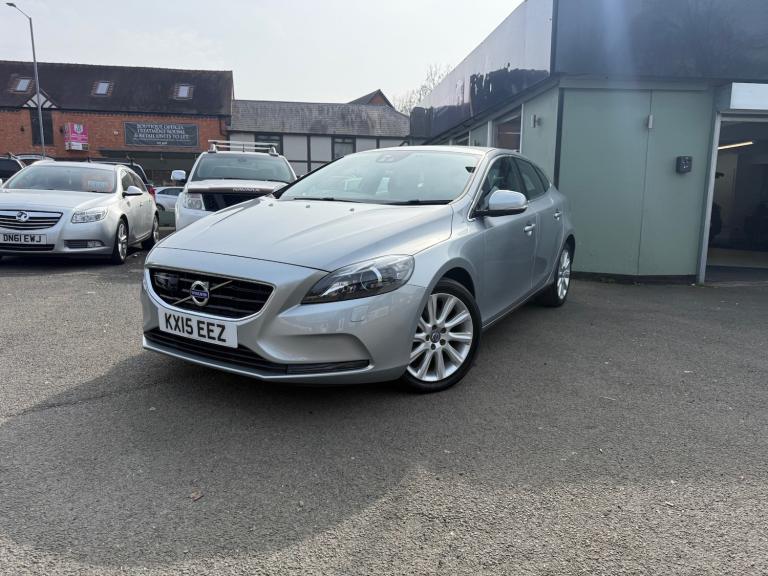 2026 Volvo V40 T4 SE 5dr Powershift HATCHBACK Petrol Automatic