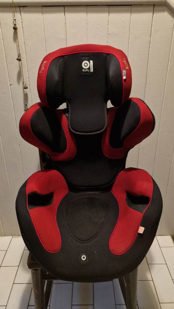 Kiddy Car Seat - Red and Black, Good Condition