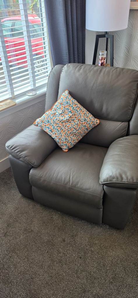 Designer Rooms Corner Sofa & Chair – Leather – Power Recliners 