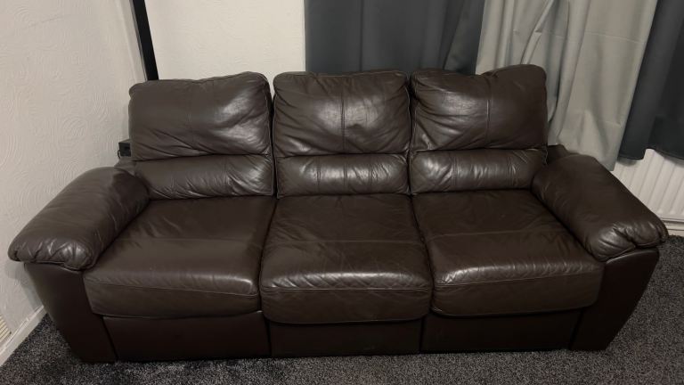 3 Seaters Recliner Chair 