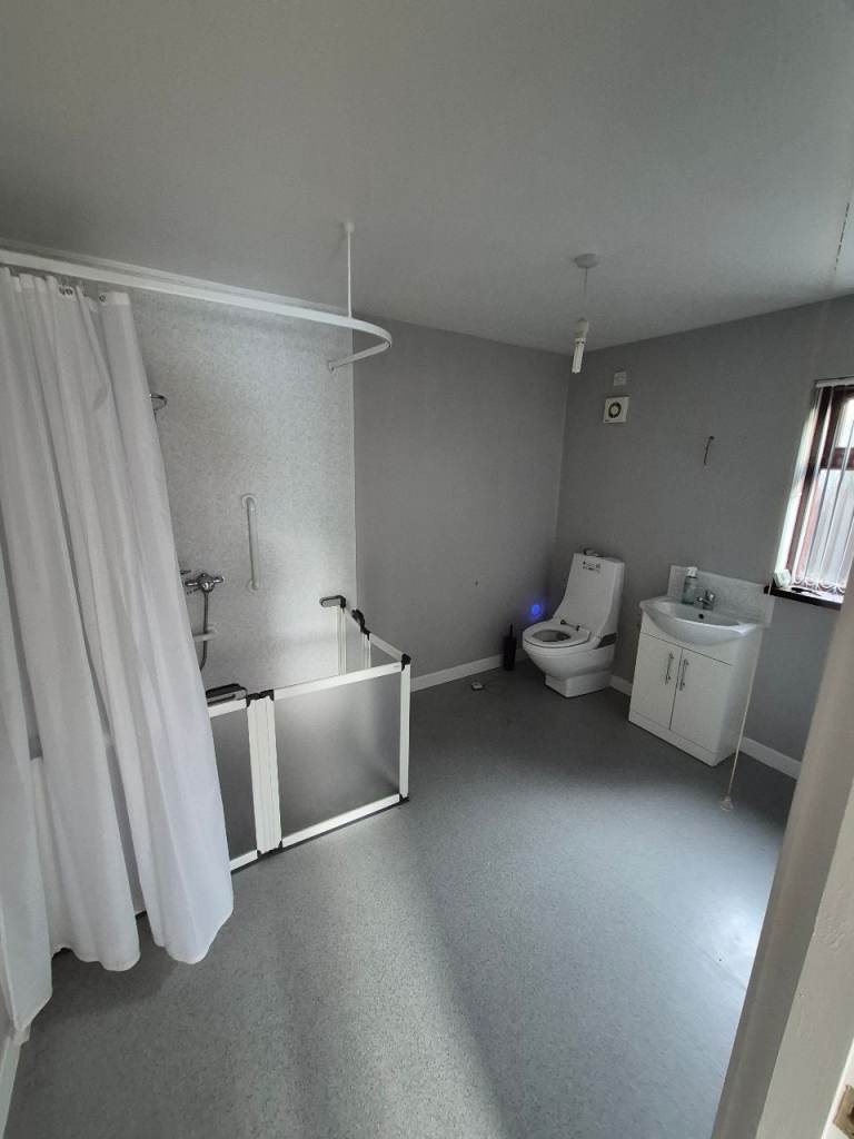 Automatic Toilet