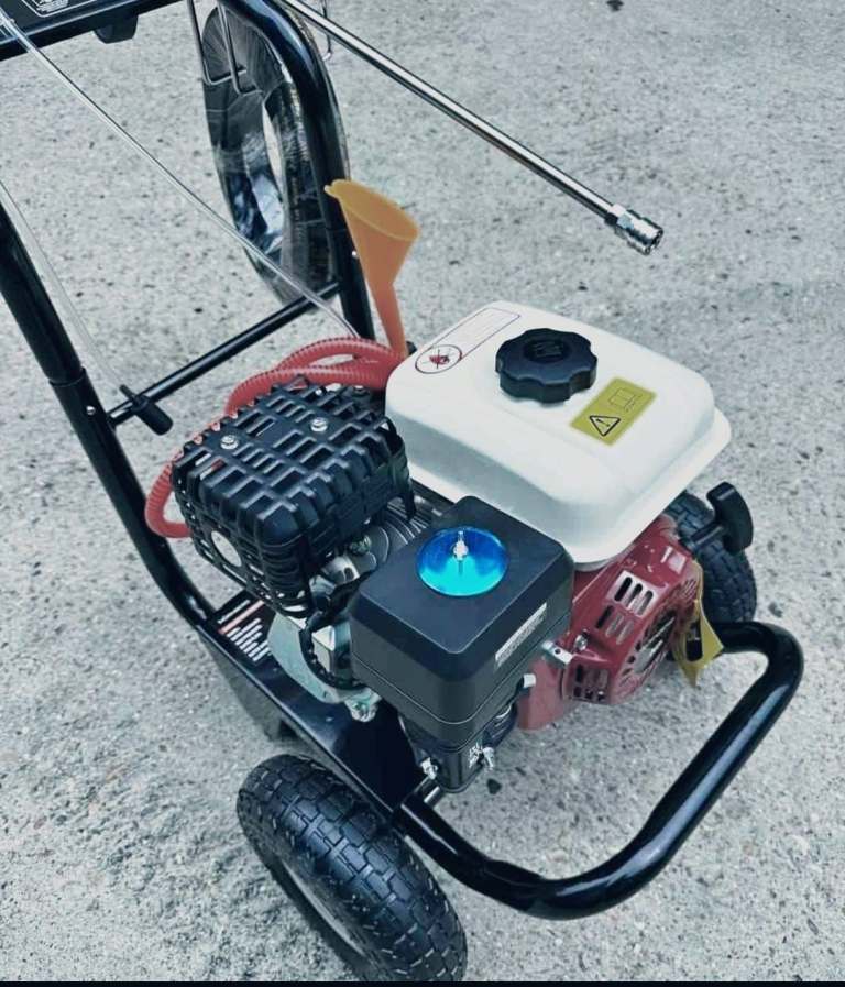 Petrol Pressure Washer 3000 Psi available