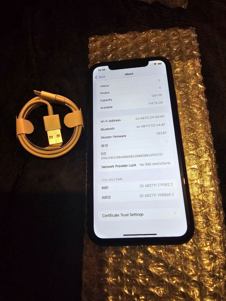 image for Iphone xr 128gb unlocked £110