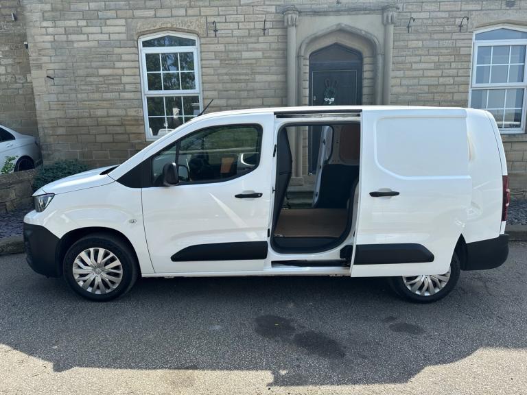 PEUGEOT PARTNER L2 LONG PROFESSIONAL TOP SPEC*TWIN SIDE LOADER*LWB*NO VAT* PX*