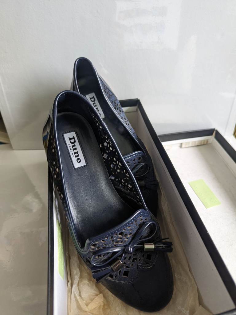 image for Dune Navy Leather Size 3/36 Luvlie Flats