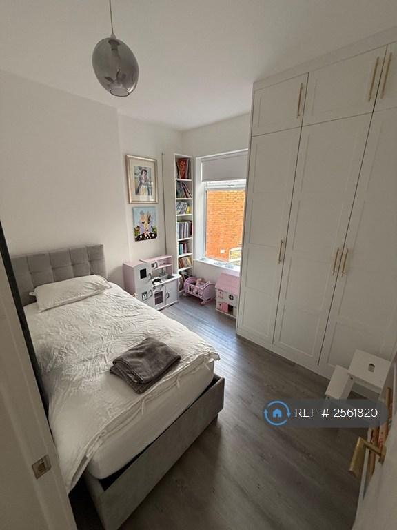 5 bedroom house in Knighton Road, Leicester, LE2 (5 bed) (#2561820)