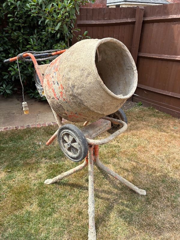 Altrad Belle Minimix 150 Cement Mixer – Fair Condition, Working