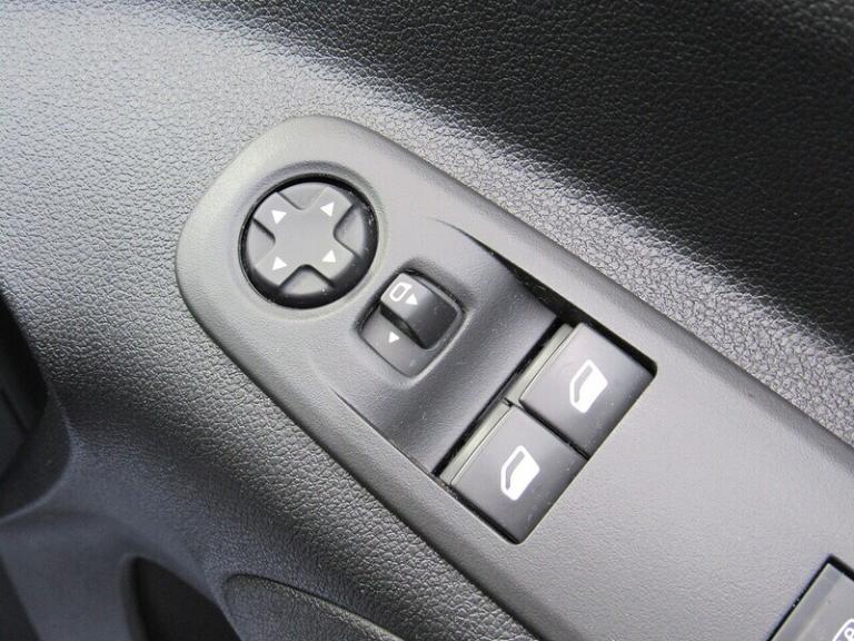 2020 Peugeot Partner 1000 1.5 BlueHDi 100 Professional Van PANEL VAN DIESEL Manual