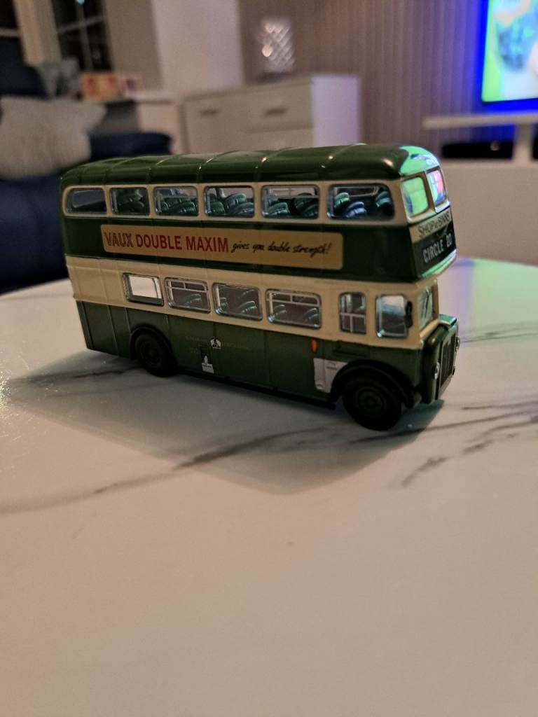 TOY BUS