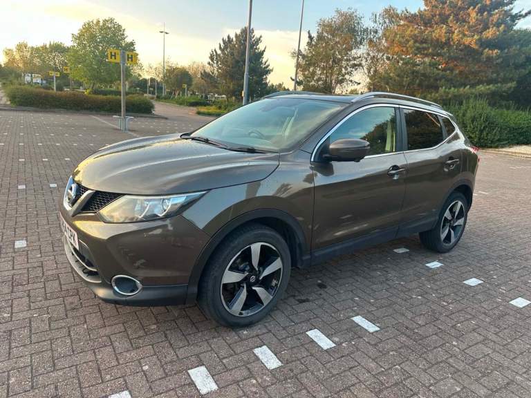 Nissan, QASHQAI, Hatchback, 2014, Manual, 1461 (cc), 5 doors