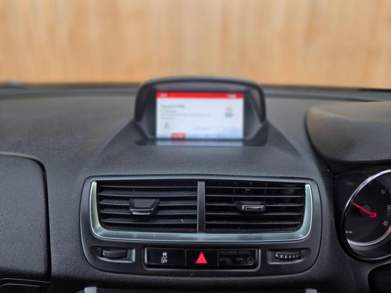 2015 Vauxhall Mokka 1.6 CDTi Tech Line 5dr HATCHBACK DIESEL Manual