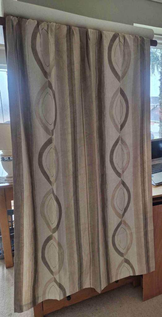 Pair of Patterned Fabric Curtains – Good Condition