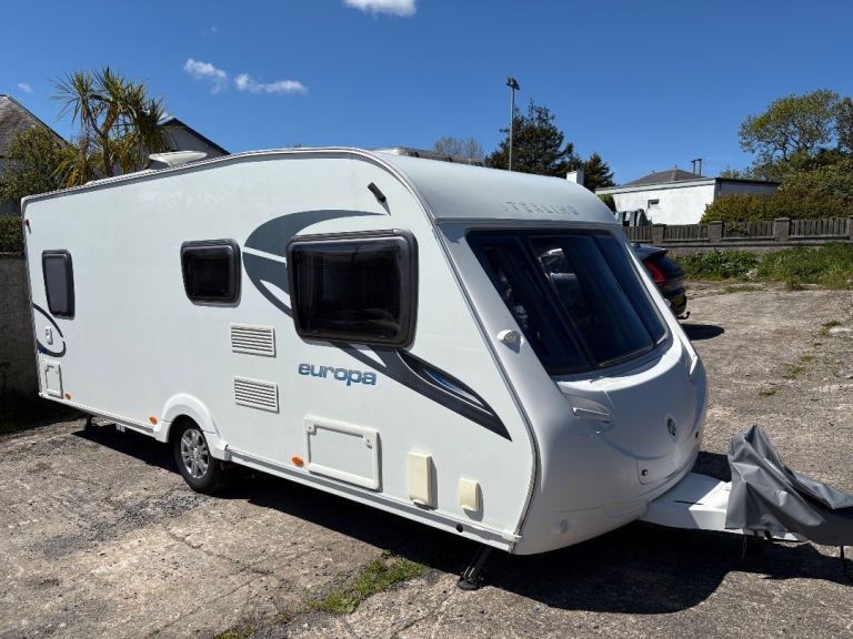 2011 Sterling Europa 545