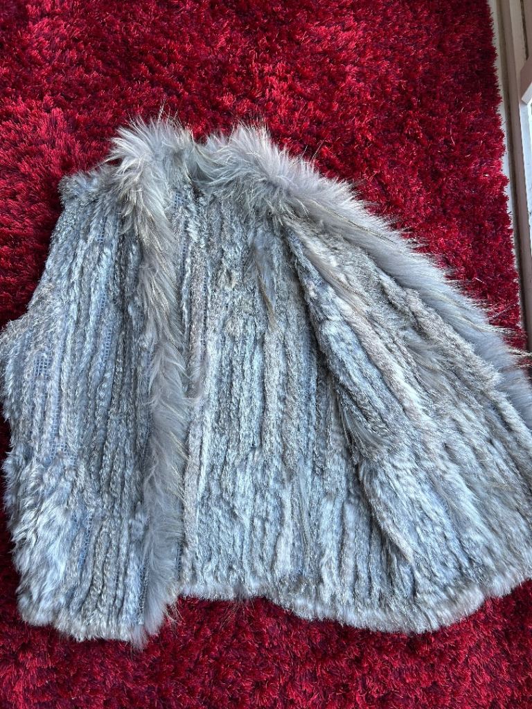 Woman’s Gillet Rabbit Fur