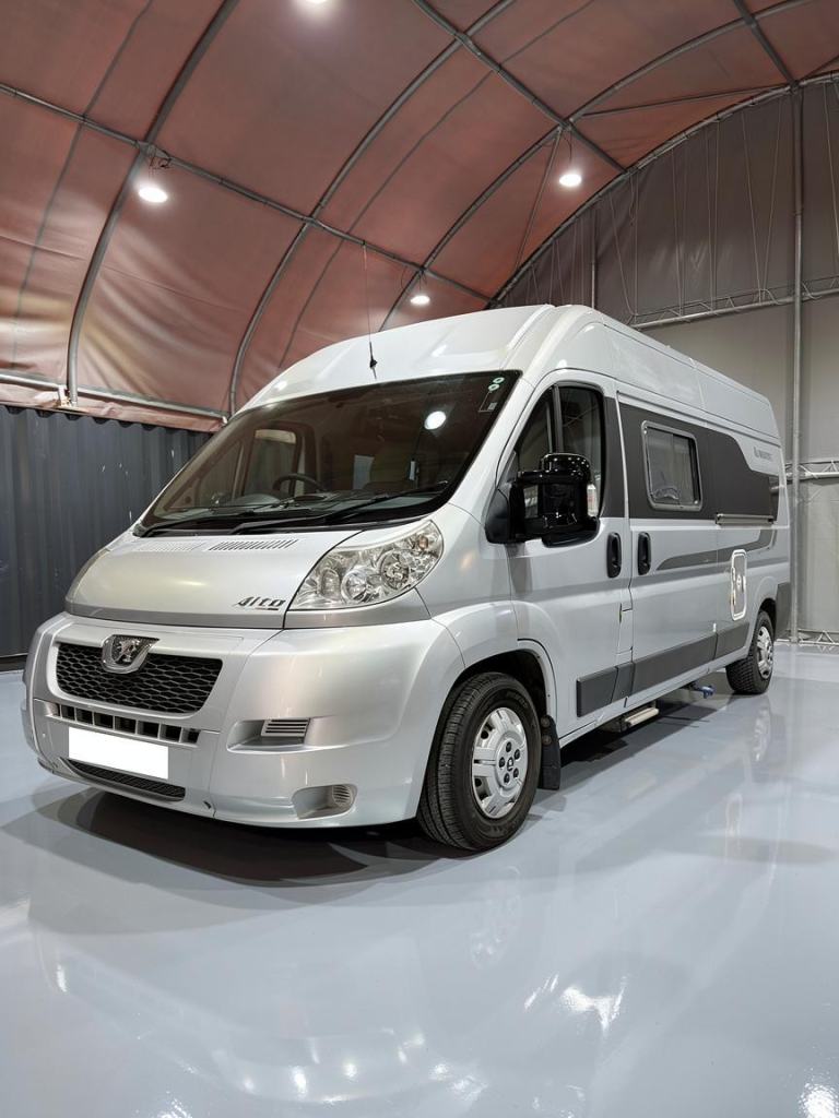 Peugeot BOXER Autocruise Alto 2010 4 Berth Fixed Bed Motorhome 