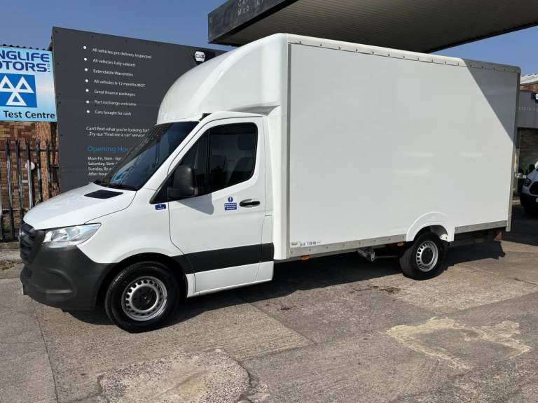 2021 Mercedes-Benz Sprinter Luton 2.1 314 CDI Progressive Diesel Manual FWD L2 Euro 6 (s/s) (143 ...
