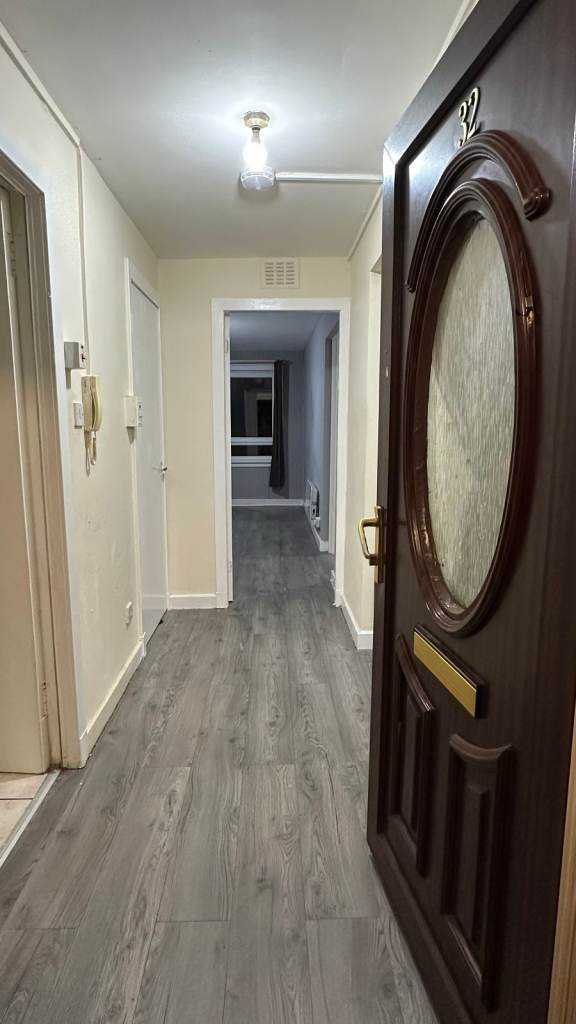 🏡 One-Bedroom Flat for Rent – Paisley Town Centre | Available Immediately