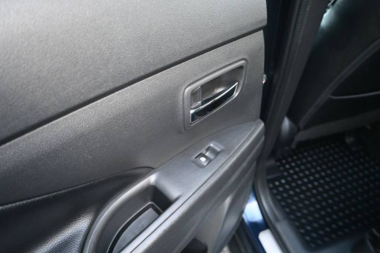 2017 Mitsubishi Outlander 2.2 DI-D 4 SUV 5dr Diesel Manual 4WD Euro 6 (s/s) (147 ps) ESTATE Diese...