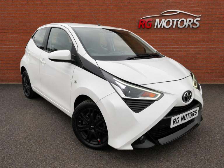 Toyota Aygo 1.0 VVT-i X-Play 5dr Petrol